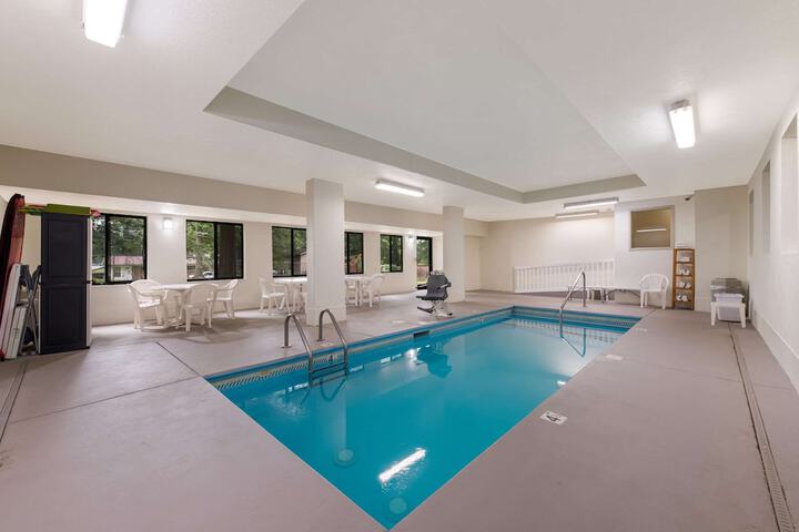 Pool 7 of 36