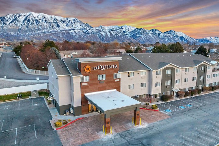 Hotel 4 of 41