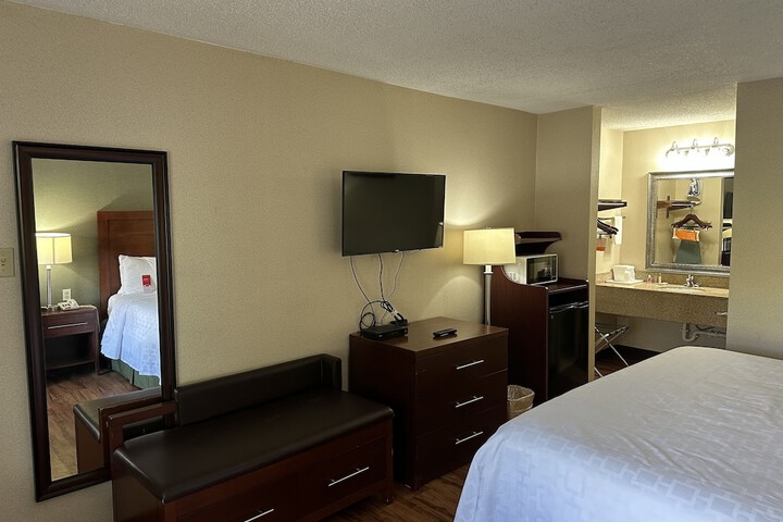 Econo Lodge Huntington - Barboursville University Area