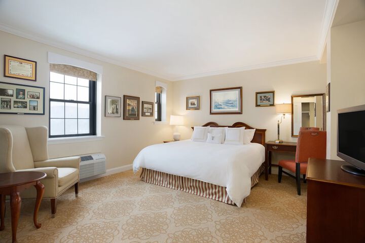 Room 14 of 40