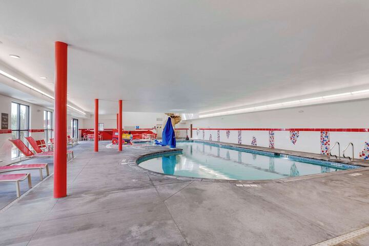 Pool 11 of 52