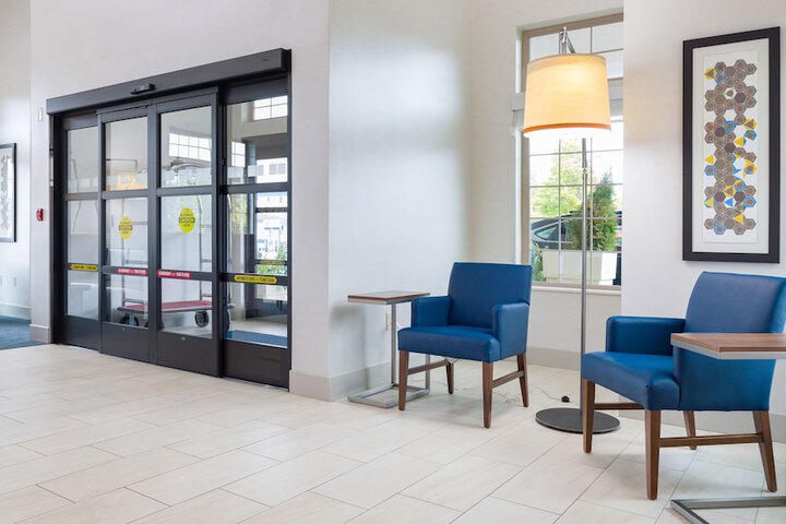 Holiday Inn Express & Suites Hood River by IHG