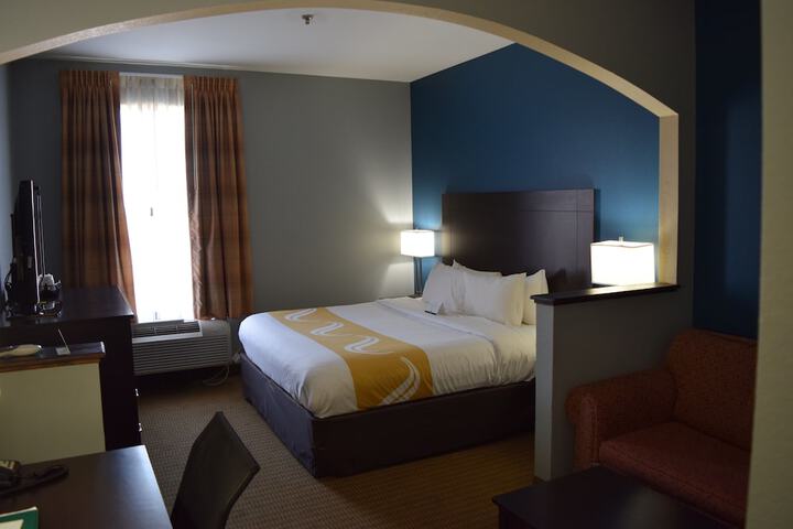 Room 40 of 67
