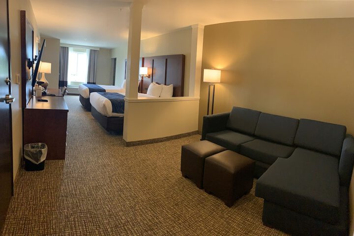 Room 47 of 59