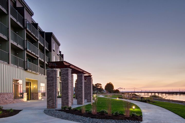 Hotel 4 of 80