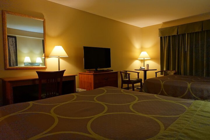 Room 12 of 48