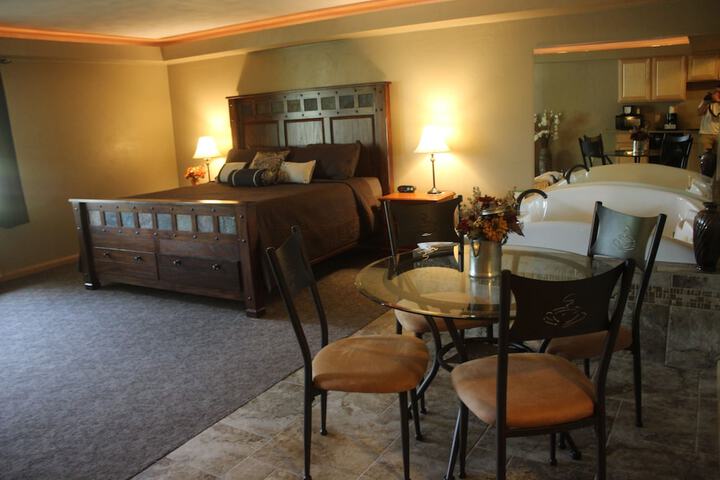 Room 11 of 34