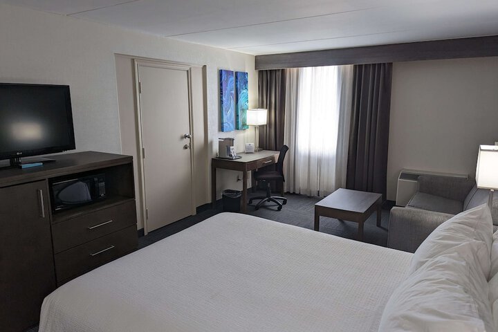 Room 14 of 53