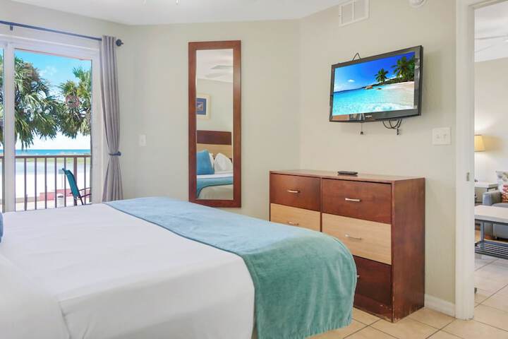 Surf Beach Treasure Island Resort