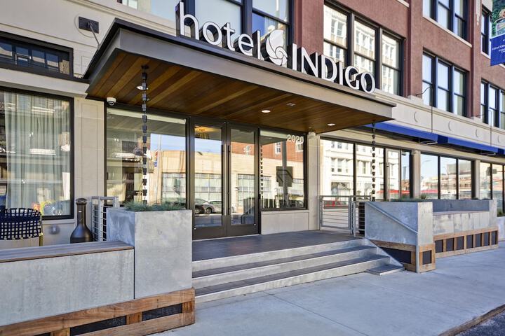Hotel 10 of 69