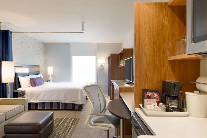 Room 9 of 24