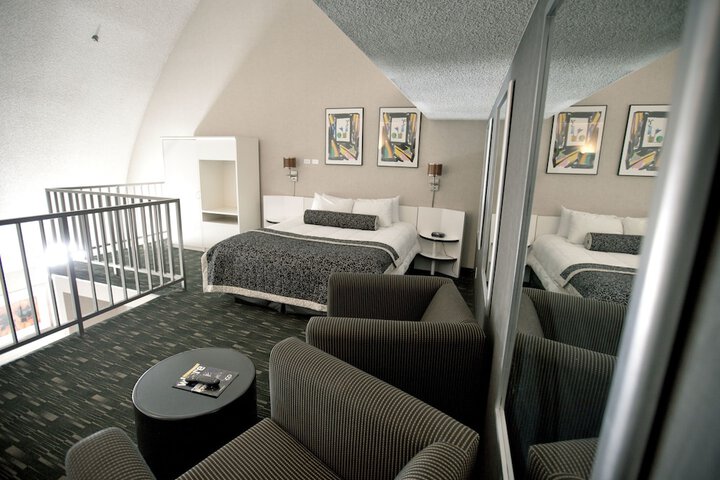 Room 23 of 63
