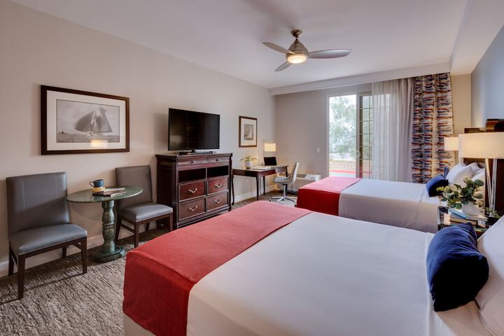 Ayres Suites Mission Viejo – Lake Forest