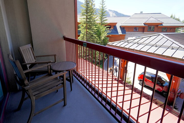 Heavenly Village Condos - Grand Residence