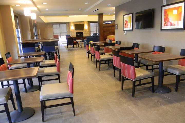 Comfort Suites Youngstown North