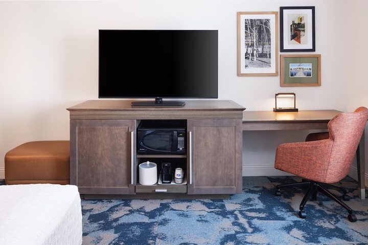 Hampton Inn Minneapolis-Roseville