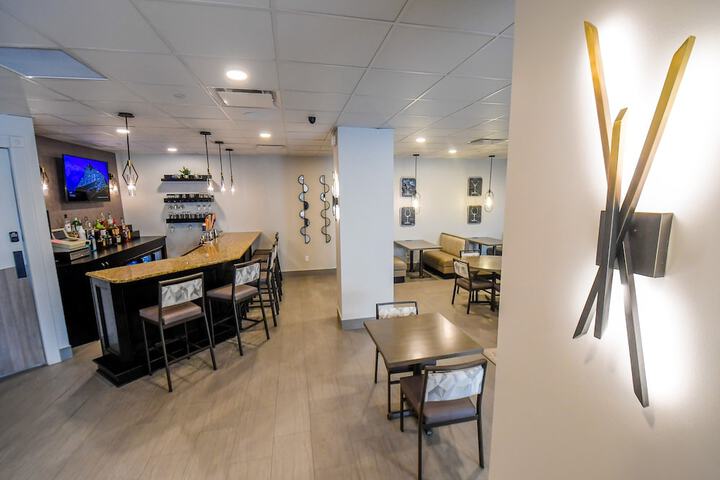 Euro Suites Hotel
