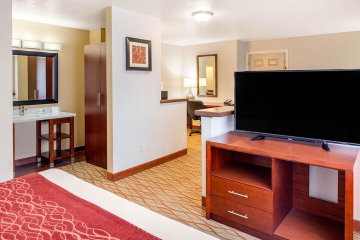 Room 26 of 85