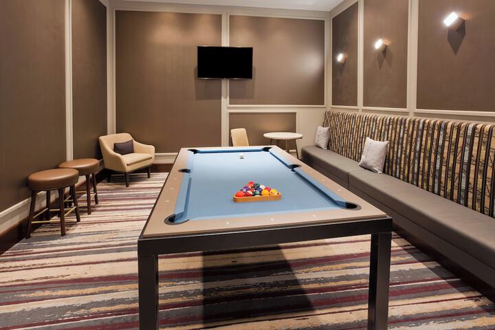 Sheraton St. Paul Woodbury Hotel