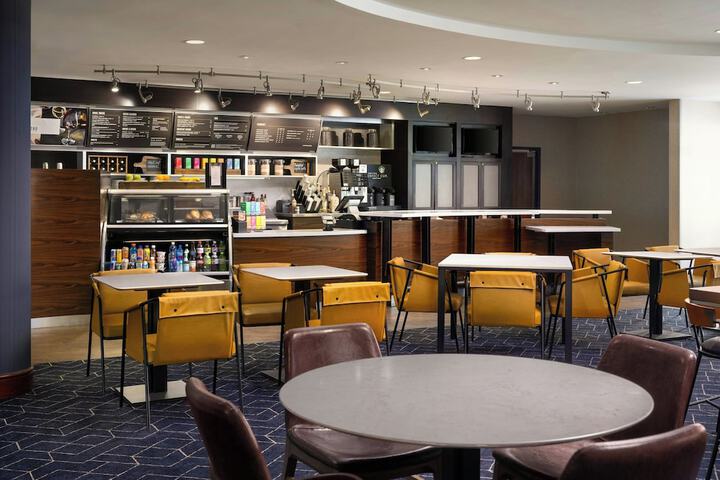 Courtyard by Marriott Fort Myers I-75 / Gulf Coast Town Center