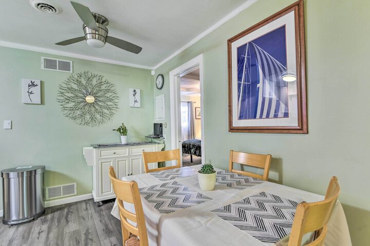 Pet-friendly Taylor Home w / Backyard Oasis!
