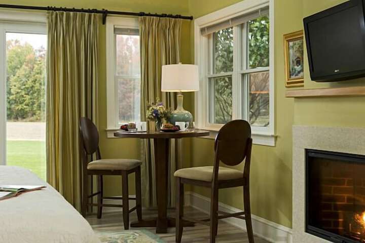 Inn at Huntingfield Creek