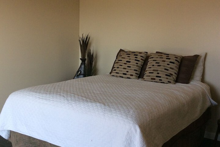Room 8 of 26