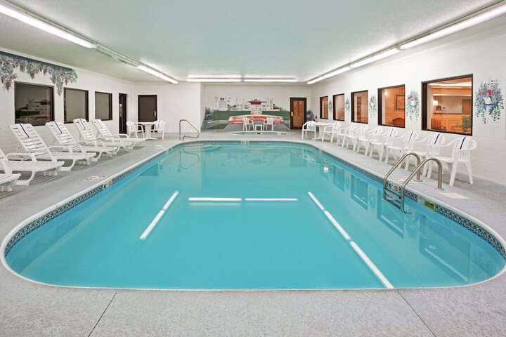 Pool 9 of 39