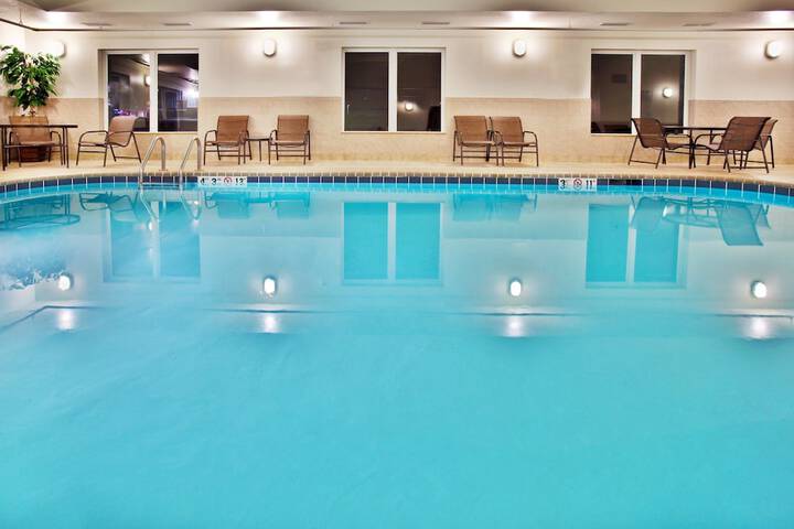 Pool 4 of 30