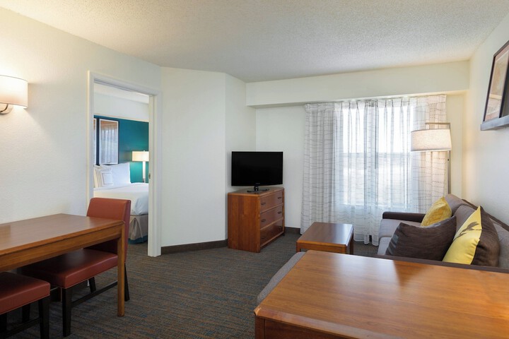 Room 15 of 18