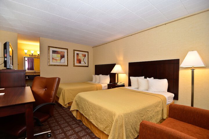 Room 22 of 34