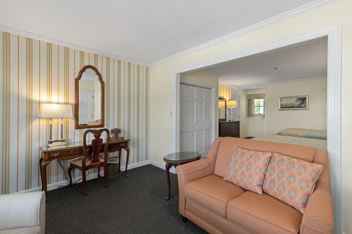 Room 45 of 77