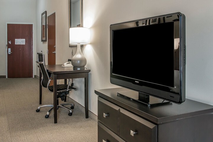 Room 22 of 40