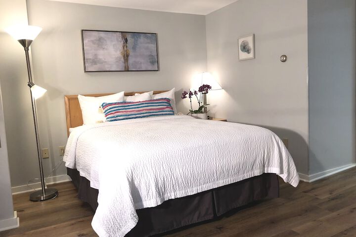 Room 51 of 54