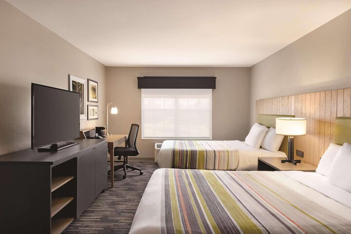 Country Inn & Suites by Radisson Madison, WI