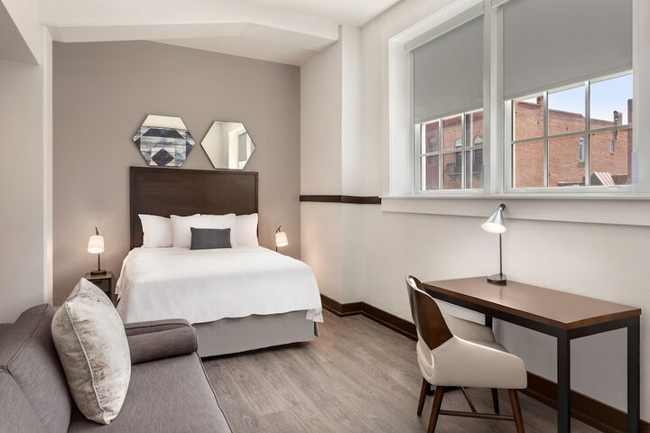 Room 35 of 44