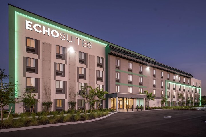 Echo Suites Extended Stay by Wyndham Naples