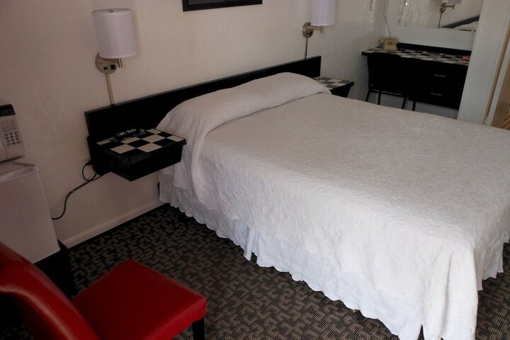 Room 37 of 55