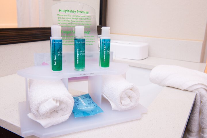 Holiday Inn Express & Suites Monroe by IHG