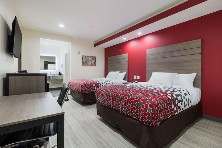 Room 17 of 26