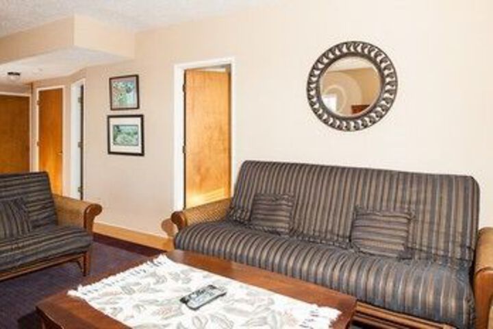 Eagles Crest 4 Br home by RedAwning
