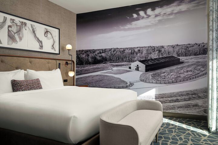 Hotel Distil Autograph Collection
