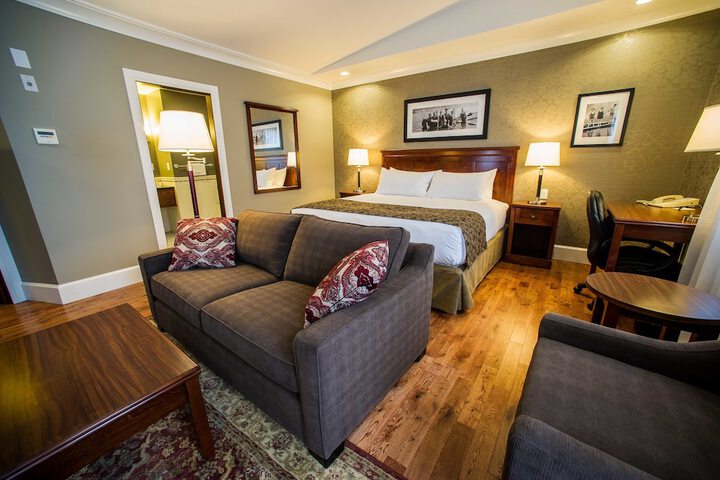 Hume Hotel & Spa