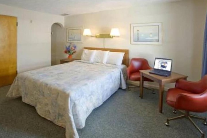 Room 38 of 63