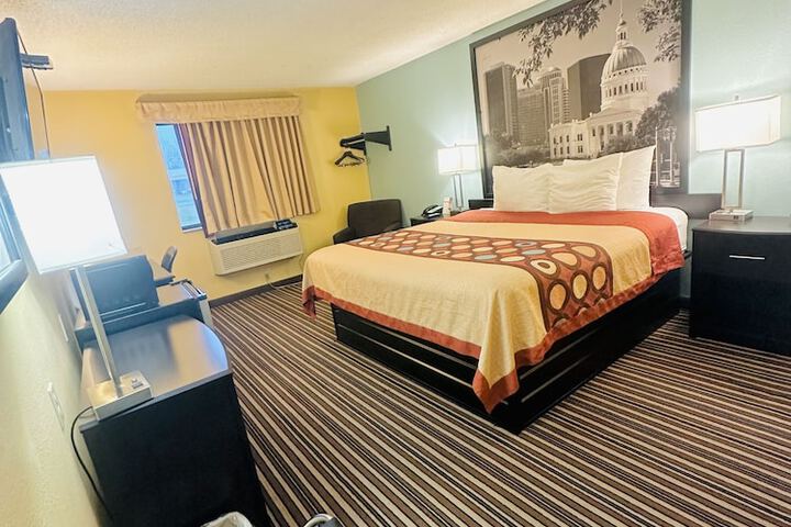 Room 31 of 46