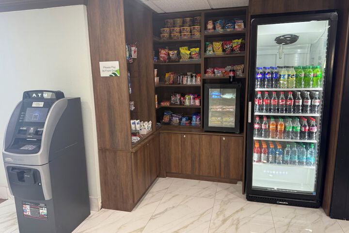 Wingate by Wyndham Livonia