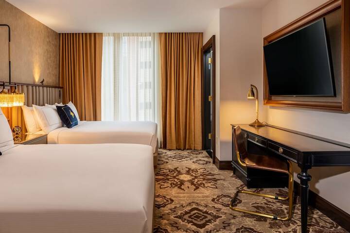 The Peregrine Omaha Downtown Curio Collection by Hilton