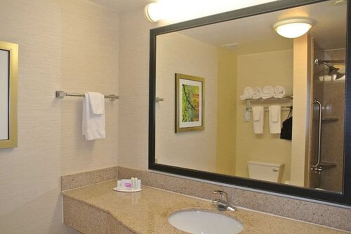 Fairfield Inn & Suites by Marriott Marshall