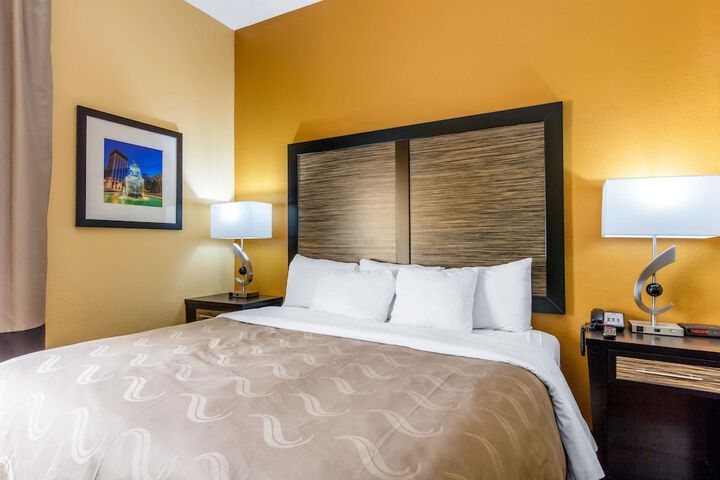 Room 16 of 35
