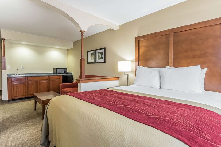 Room 34 of 60